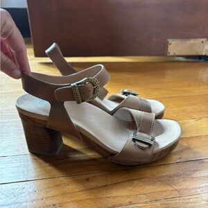 Dansko Heels size 38 EU (7.5-8 US)